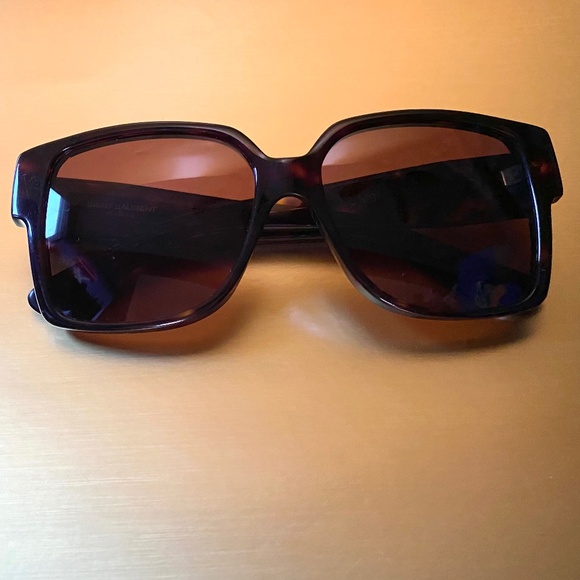 YVES SAINT LAURENT Brown Tortoise Shell Sunglasses with Gold  display picture 2